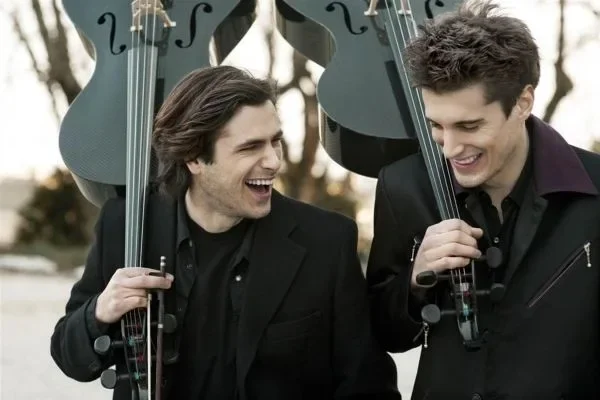 2Cellos