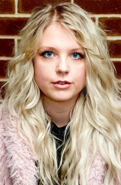 Alexis Cunningham