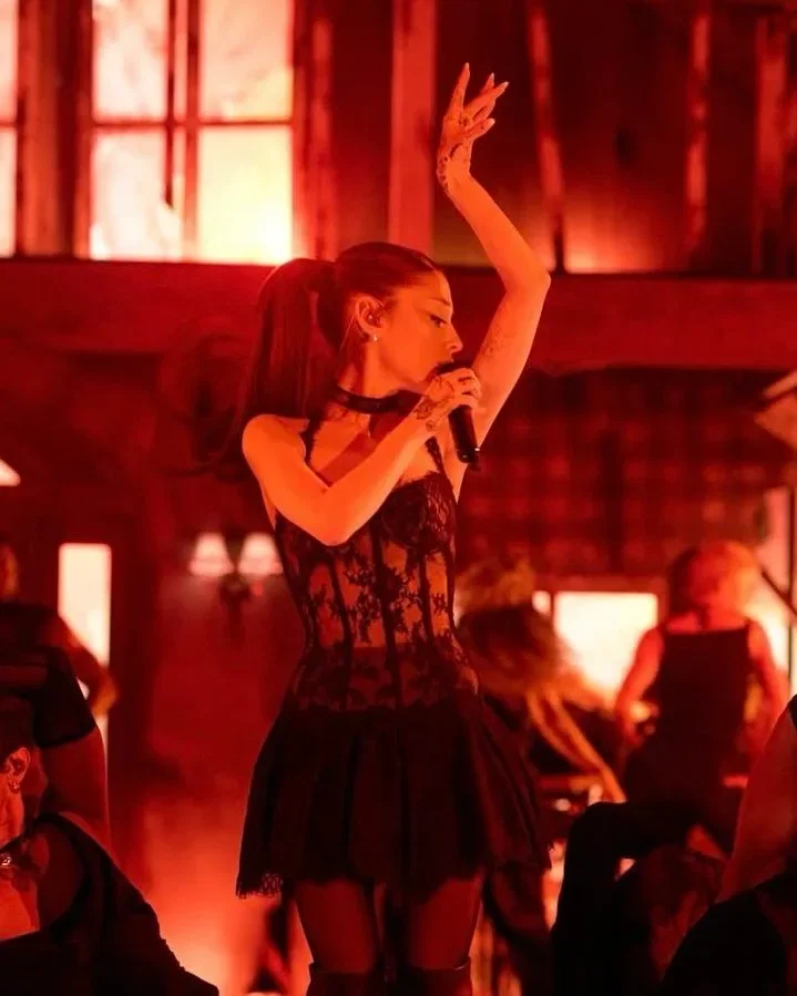 Ariana Grande - Solista - Estados Unidos - POP