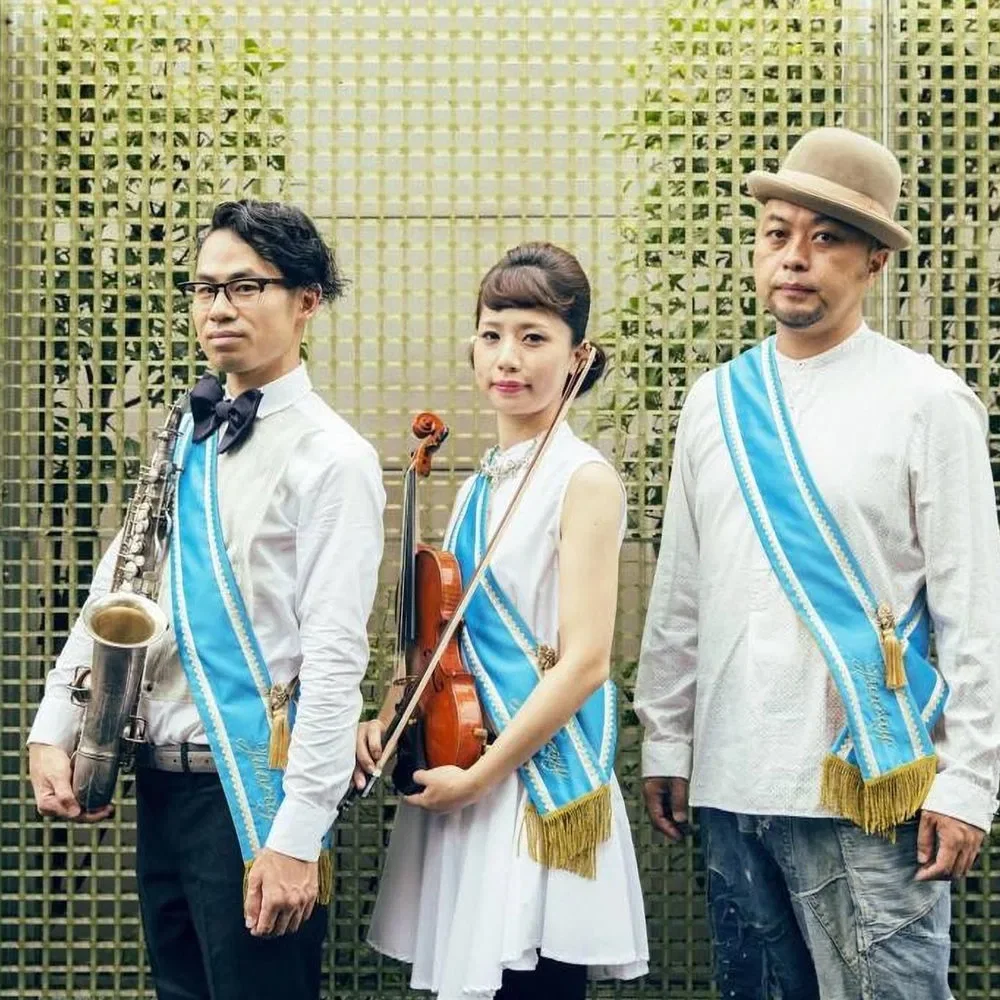 Asa-Chang & Junray