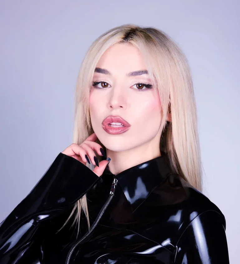Ava Max
