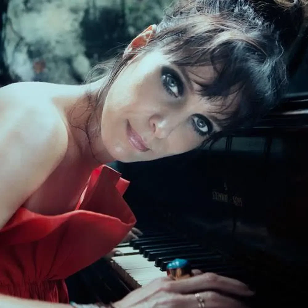 Chantal Kreviazuk