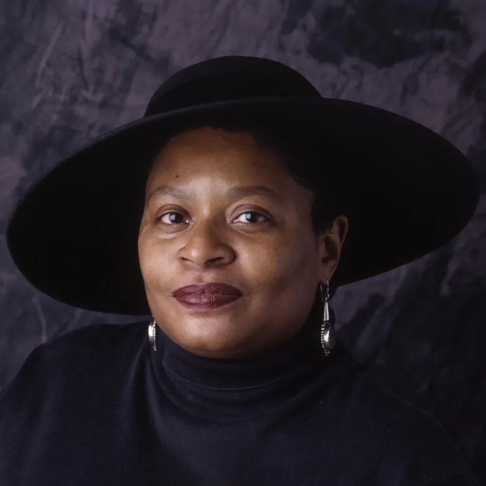 Deitra Farr