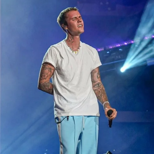 Justin Bieber - Solista - Canadá - POP