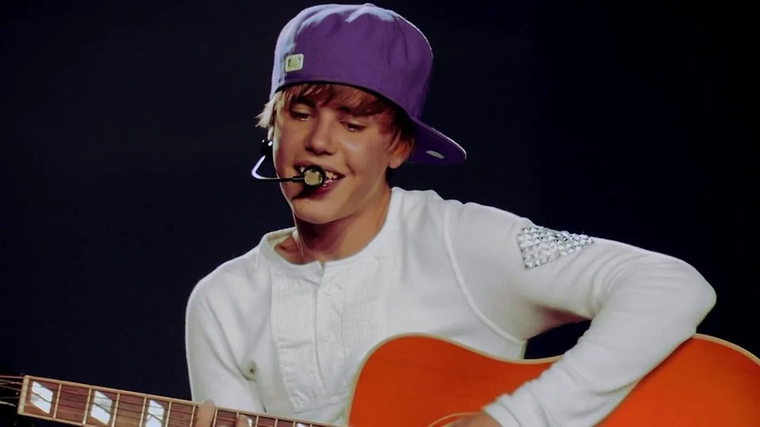 Justin Bieber - Solista - Canadá - POP