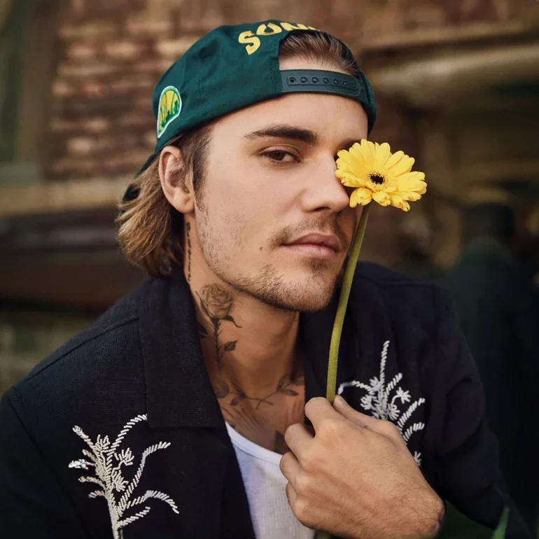 Justin Bieber - Solista - Canadá - POP