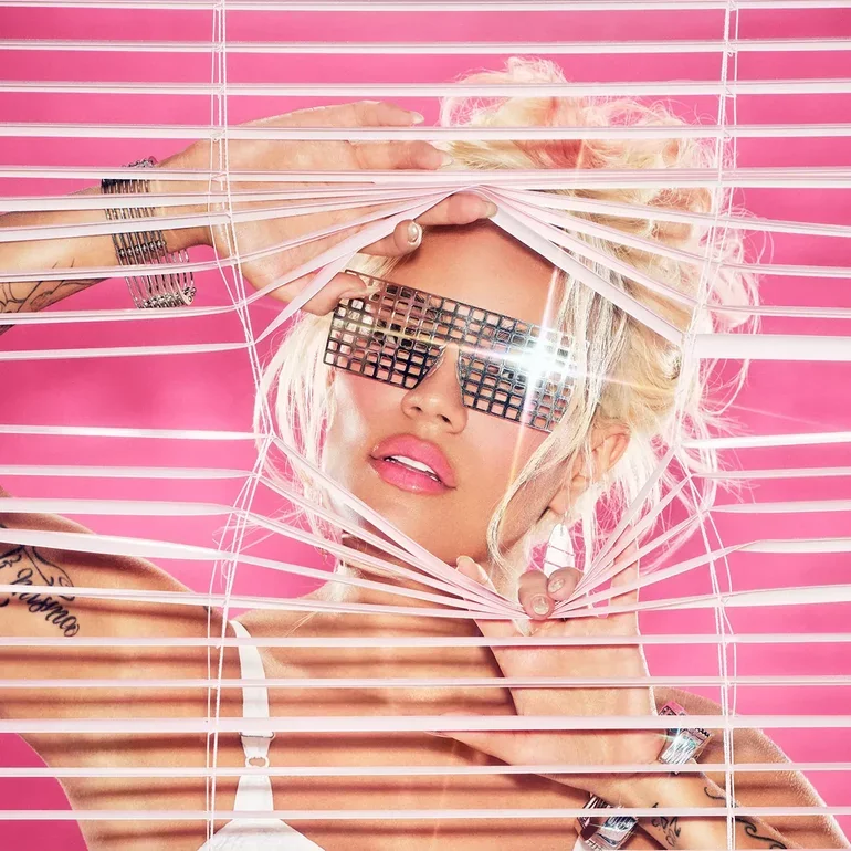 KAROL G - Solista - Colombia - REGGAETON