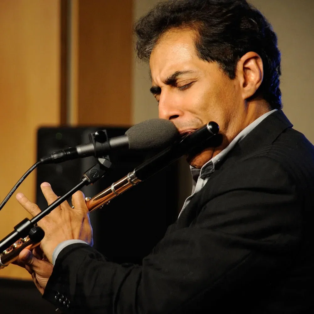 Néstor Torres