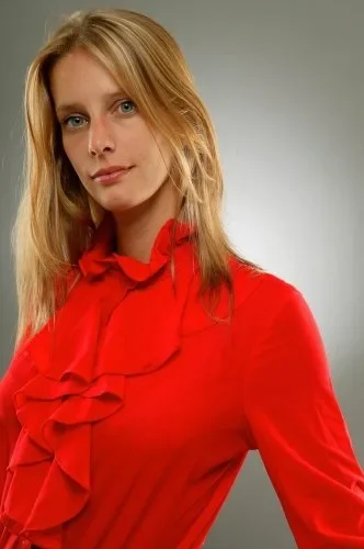 Sonja Moonear