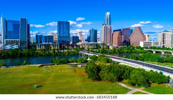 Auditorium Shores